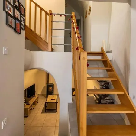 Maison De Village Renovee