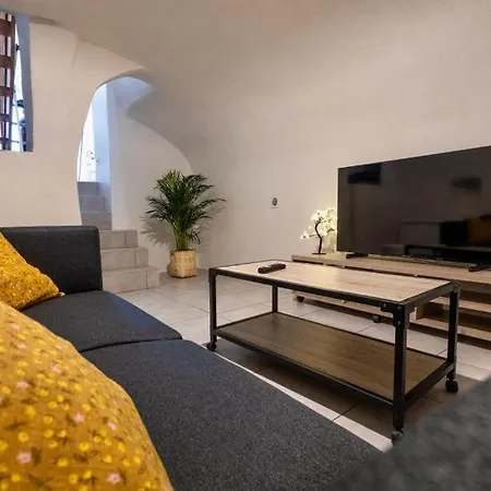 Maison De Village Renovee * Chidrac